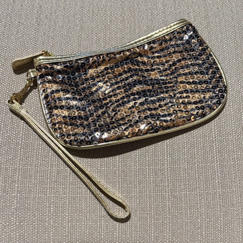 NWOT Animal Print Sequin Wristlet